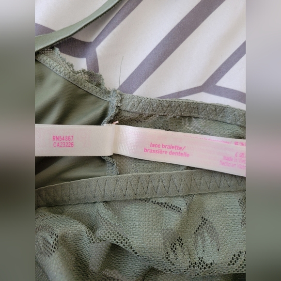 Lace Bralette - Picture 2 of 9